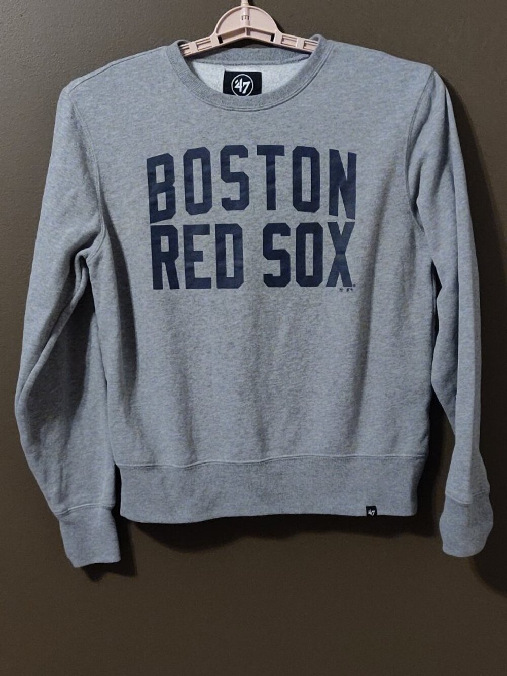 47 Boston Red Sox Grey Crew Neck Sweatshirt Size Small